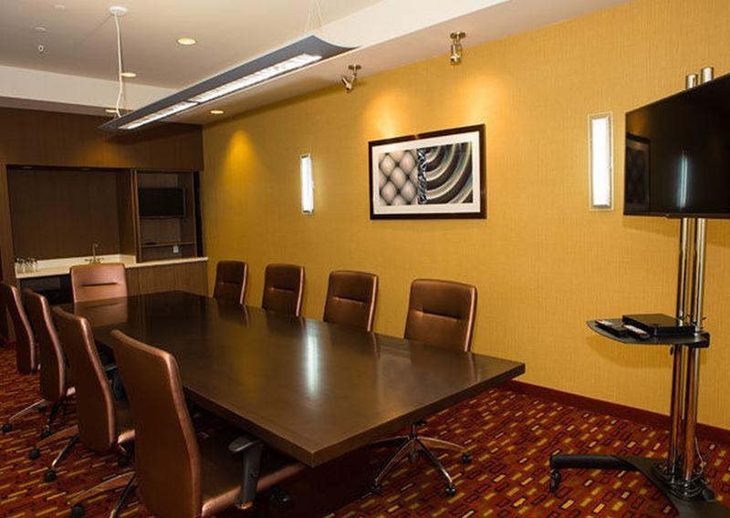 Courtyard By Marriott Lubbock Downtown/University Area Exterior foto