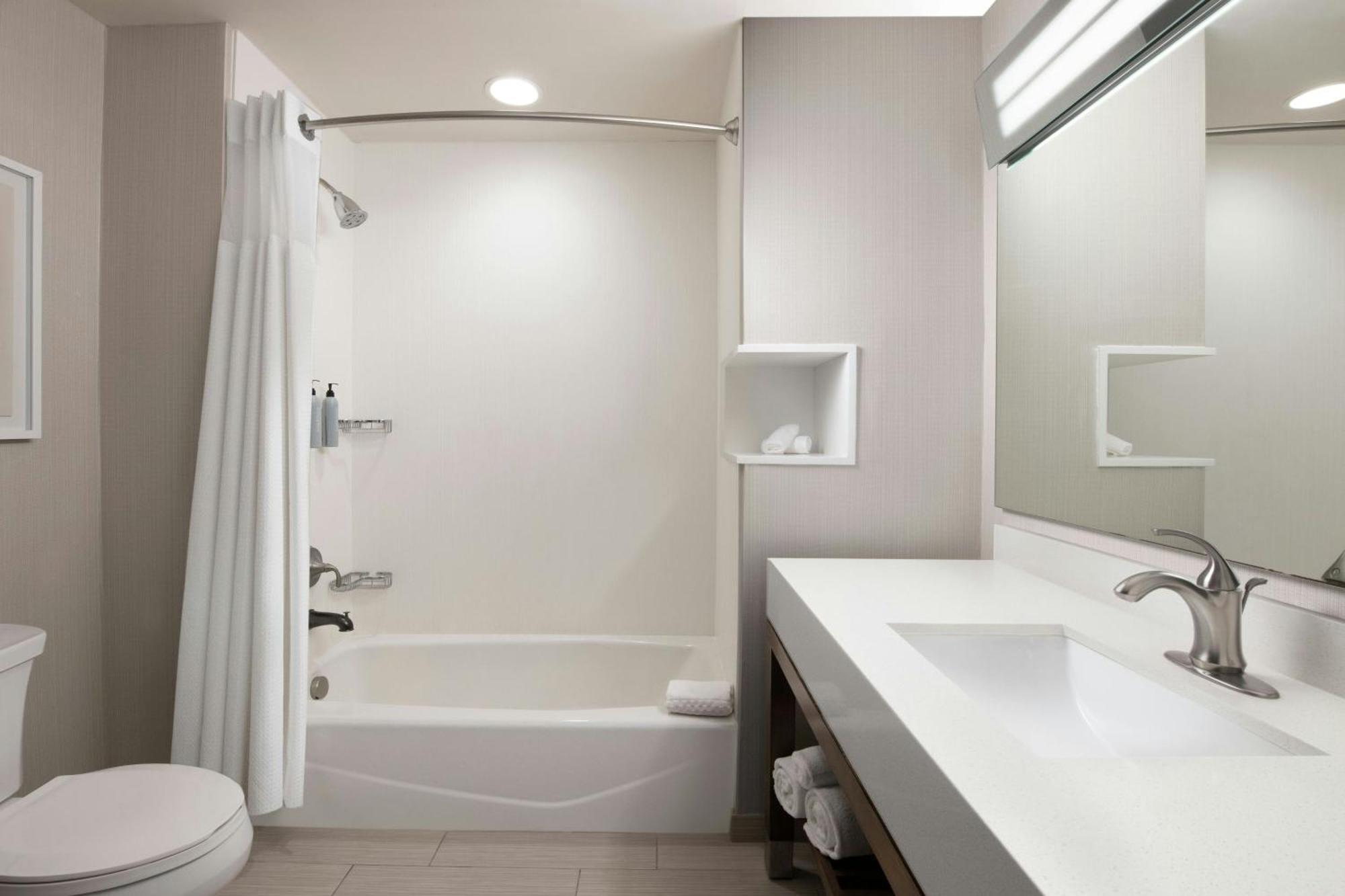 Courtyard By Marriott Lubbock Downtown/University Area Exterior foto